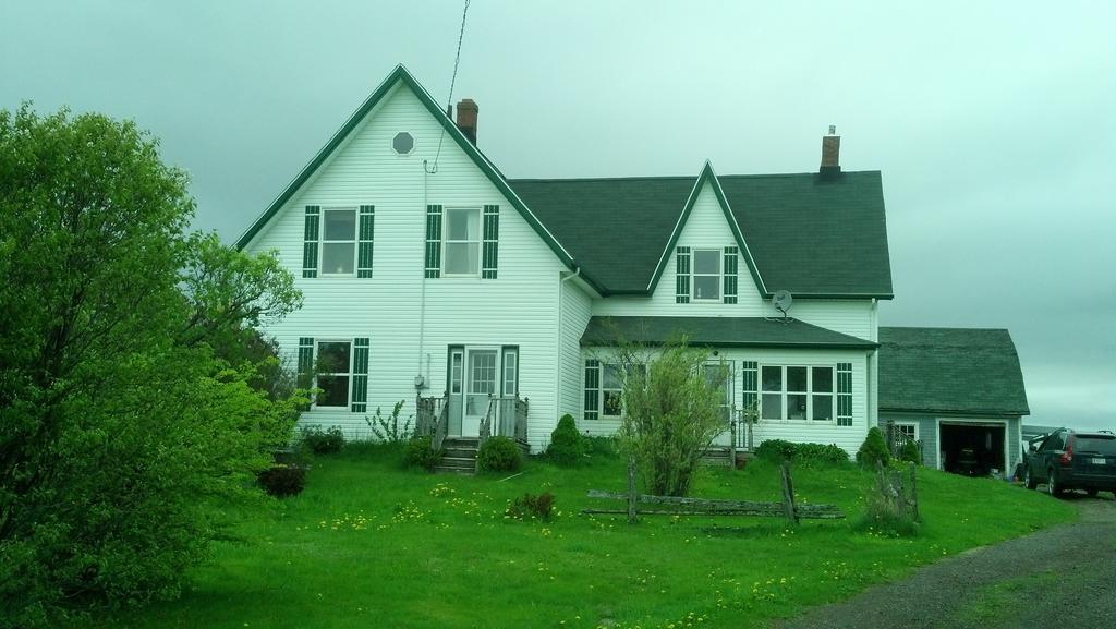 Miscouche Lovely Green Gable Home المظهر الخارجي الصورة